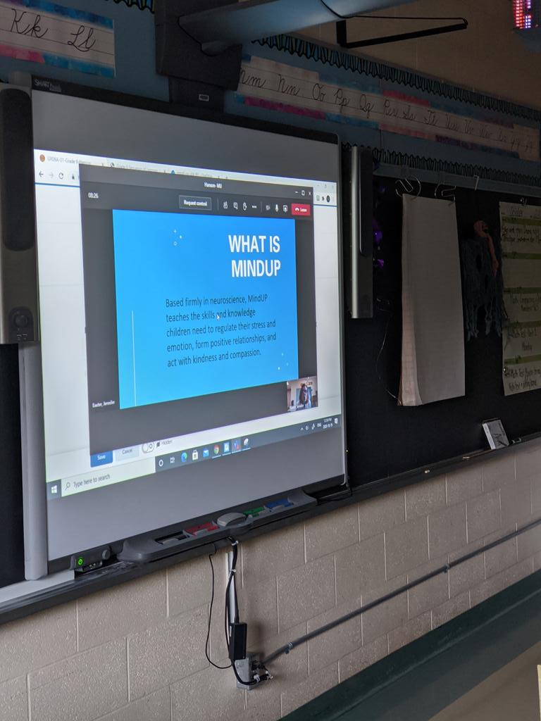 mrshansonclass's tweet photo. Thank you @BaxterCYC for coming in to do #mindsup with us and teaching us about our amygdala and how it controls our feelings and responses!! https://t.co/whZzcBe5RM