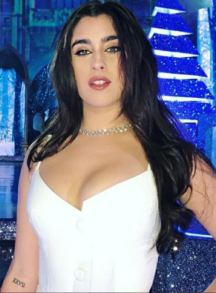 manublink1's tweet photo. Vivendo no mesmo século que a Lauren Jauregui graças a deus https://t.co/s5S8xSSVsR