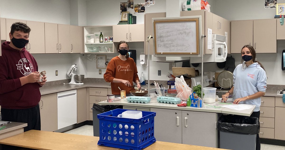 Mindy DeShurley tweet media