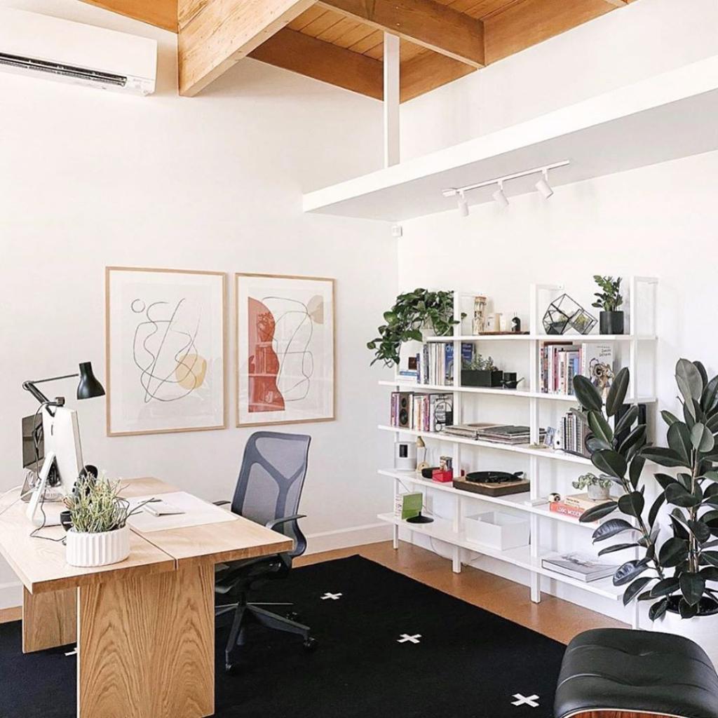 WFH got you feeling a little slouchy? Try our research-based ergonomic tool to pinpoint areas where you can improveāfrom moving your screen to the correct eyeline (try stacking books under your laptop) to finding the right chair. š Take the quiz. https://t.co/GkEWCwfT1y https://t.co/Vq7Oy7Tt1k