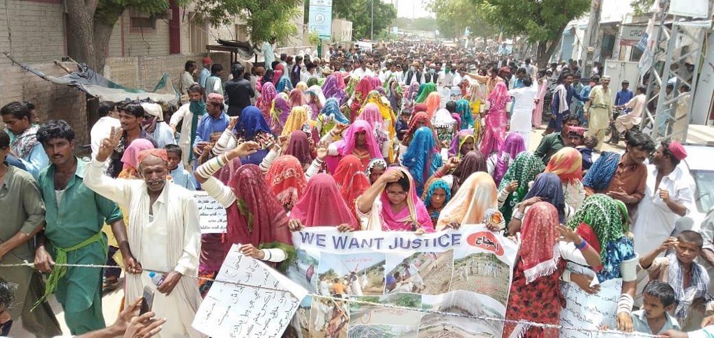 From women from GB calling for  #InternetforGilgitBaltistan, to women in Tharparkar marching for land rights to Baloch female students demanding their right to education while facing police brutality. (And many many ongoing struggles happening everywhere in Pakistan)