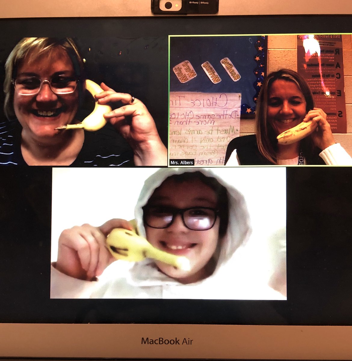 Sometimes it just takes a phone call to stay connected! 💙💛😂 @MrsAnneBlack <a href="/CCSD93/">CCSD93</a> @JSPrincipalD93 #wearejayhawks