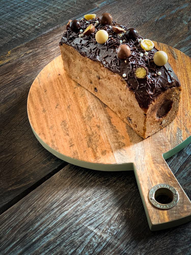 Cake de Café, chocolate y Nuez para la Castañada 2020 
.
#cake #chocolate #nuts #Lōf #bakery #barcelona