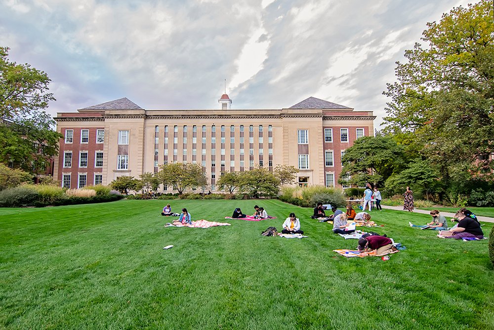 RonnieDGreen's tweet image. Great to see our First Gen Nebraska RSO painting together and building community outside Love Library. I would have loved to have had a student organization like this when I was in school. #ImFirstGen #FirstGenHusker