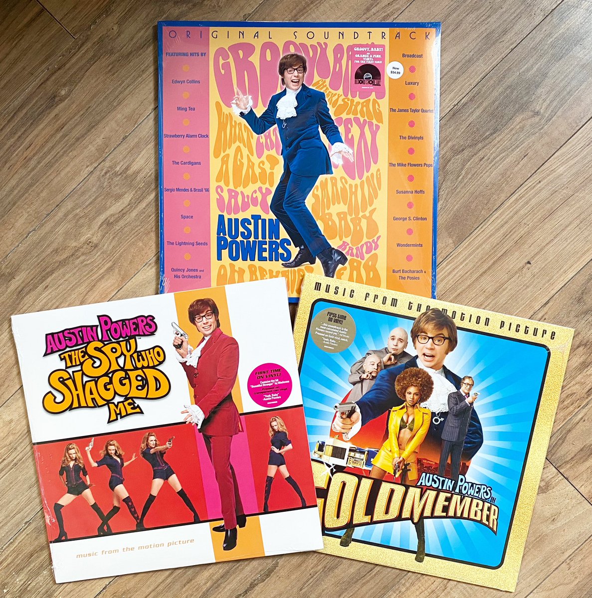 Yeah, baby YEAH!
All three Austin Powers soundtracks will be for sale this Saturday on coloured vinyl 
#austinpowers #rsddrops #recordstoreday #colouredvinyl #groovy
