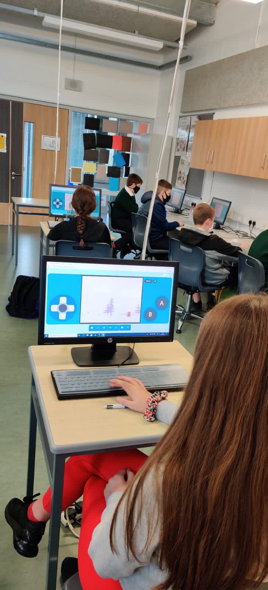 BorrisokaneCC's tweet image. 2nd years editing and testing some retro games in Coding Class using @MSMakeCode #CodeWeek2020 #STEAM