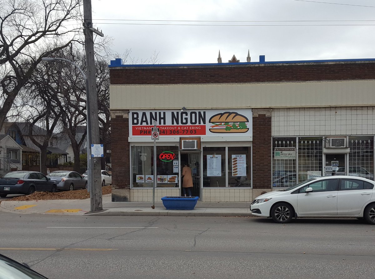 WestEndCassidy's tweet photo. Still trying to adjust to a post Lin Lan world, I found a newly opened West End Viet takeout that's cheap as chips. Deluxe Vermicelli was $7!! and very good. Banh Ngon, 790 Sargent at Victor. https://t.co/xZe4W9ih94