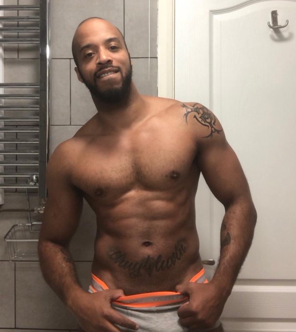 I wanna get my dick wet. Any takers? ?? https://t.co/mSGIO7GtOX