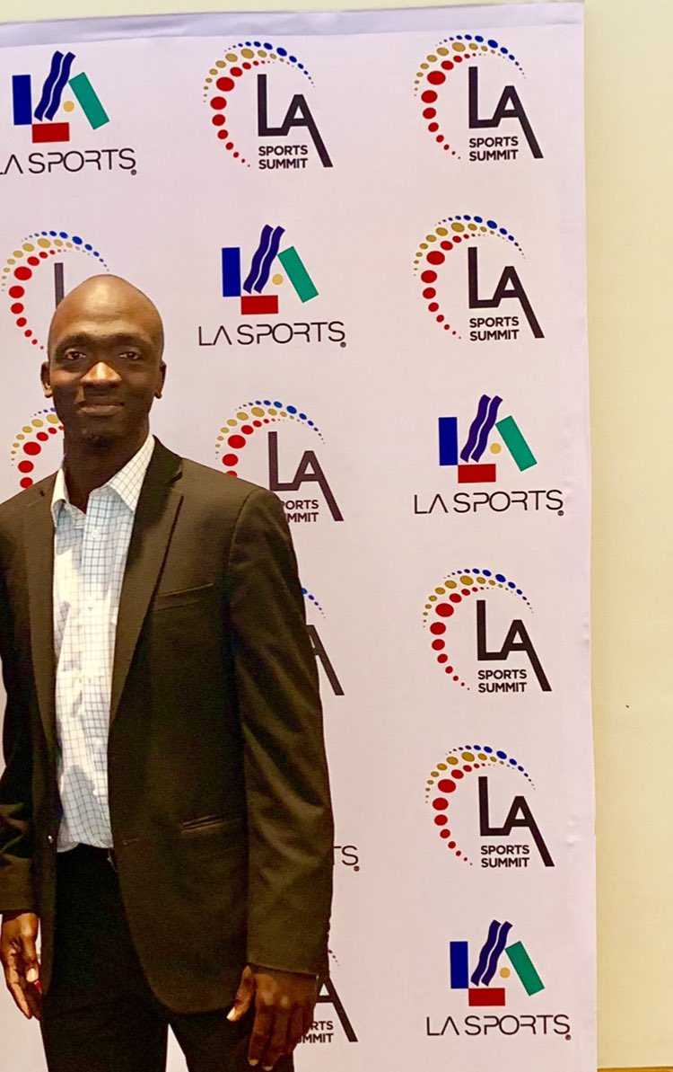 curtisdays's tweet photo. Pursuing GM/Coachposition right now NBA 2K league I have20 years in Marketing sports management Started interview @ESPN_Esports @WRproamleague @NBA2KLab @2KCrewFinder @2KInsiderr @ForbesSports @Ronnie2K @2KNewsUpdate @Official2KProAM @WalkOnWarriors #nba2kleague @expandelite @nba https://t.co/2x9rGyAhWB