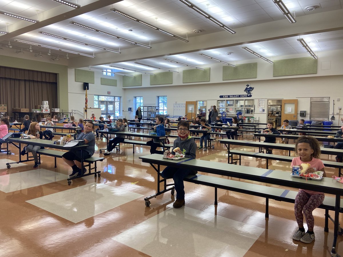 EVE cafeteria staff are serving up hot meals with a side of social distance. See our lunch bunch munch.  #EbbEmergeStronger #EbbmergeStronger #ebbvalley #eveeagles