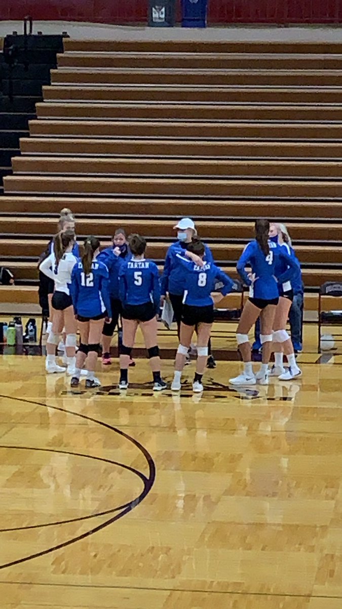VbTartan's tweet photo. Titans win the first set 25-16 against South St. Paul. https://t.co/63dGPVhpW4