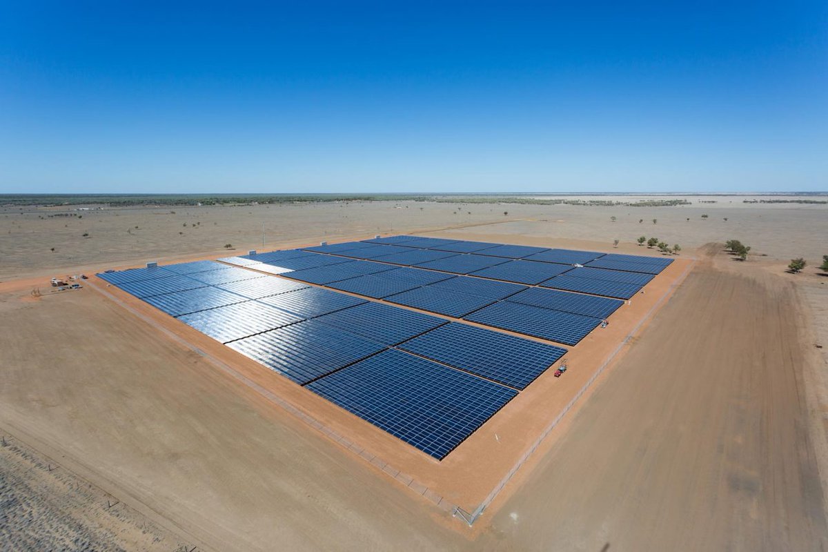 construction will soon start on the 5MW kentucky solar farm in nrthrn NSW.KSF will use fixed-tilt east-west panels, ​PEG® framing system​ & integrated central inverter/transformers.…and just 2.8m³ of concrete — for the fence post end-assemblies!it’ll look a bit like this: