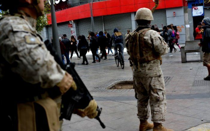 🔴Se cumple un año de la rebelión y los distintos balances no se hicieron esperar. En esta columna te recordamos los dichos de Edgar Blanco, Intendente regional por Antofagasta, y de la diputada RN Paulina Núñez a un año de la rebelión popular. https://t.co/V9lgpgCHUd https://t.co/Zm95N6Rric