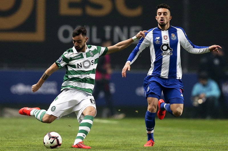 Scouting United harus cari yang rival-rival begini nih kayaknya. Bisalah ke Scotland. Celtic vs Rangers ditonton dulu. https://t.co/WvespZ2Kxc