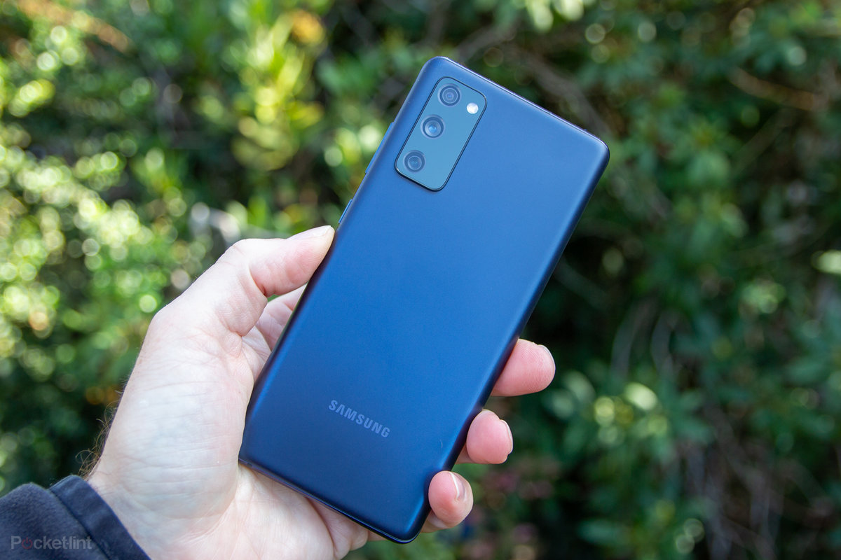 ReviewsVirtual's tweet photo. The Galaxy S20 Fan Edition Review!🔥
https://t.co/PH73aedmD6

#Website #Review #GalaxyS20FE
#Samsung  #samsung #Phone #Phones #samsunggalaxys20fe #TechNews #tech #technology #best #buynow #bestbuy #Google  #AmazonPrimeDay #bestphones #fanedit #fan #GalaxyForever https://t.co/fiEj8ybQKt