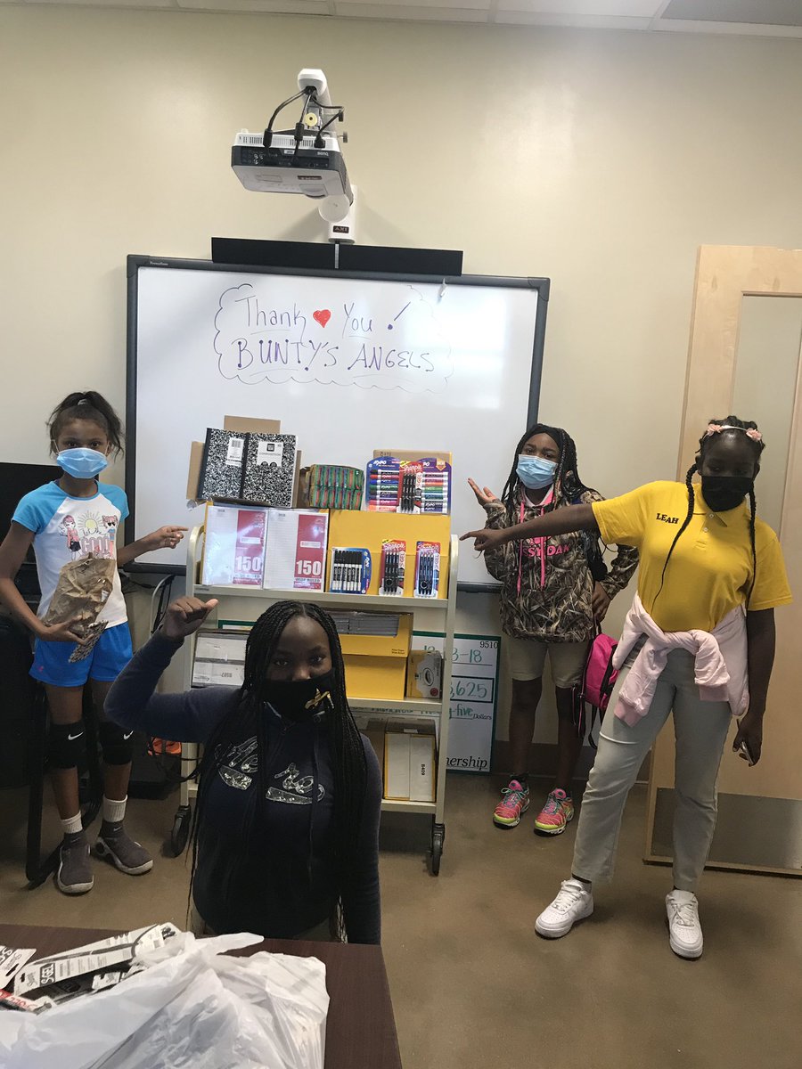 esjprepacademy's tweet photo. We are so blessed to receive so many wonderful supplies for students on today from Bunty’s Angels, a community organization committed to “motivating one child at a time.” Thank you for helping us to keep our Prep scholars prepared and equipped with the tools they need to succeed! https://t.co/xFfDpRTI50