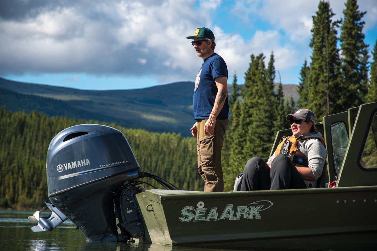 With winter slowly creeping upon us, a throwback photo of me and my #chinooksalmon homey in the field watching a #yukonriversalmon🐟net.  Yes, occasionally us #humandimensions #socialscientists do field work as well. 📸Sonny Parker