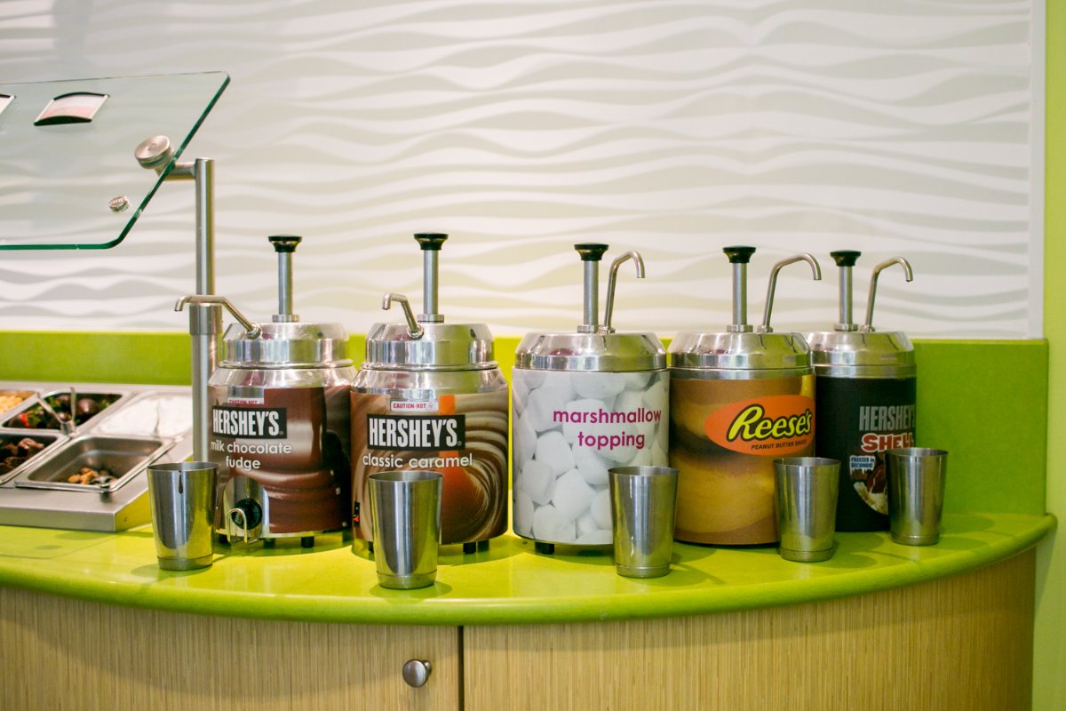 menchiesak's tweet photo. We know it's hard, but we're asking you to make the choice this one time: Which topping gets your vote? https://t.co/txIvMH7vNs