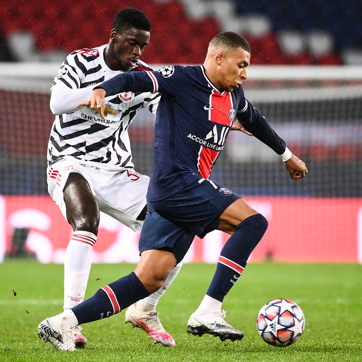 brfootball's tweet photo. Axel Tuanzebe played his first game for Manchester United since December last year.

He had Kylian Mbappe on lock 🔒 https://t.co/mVn4H2Q0IP