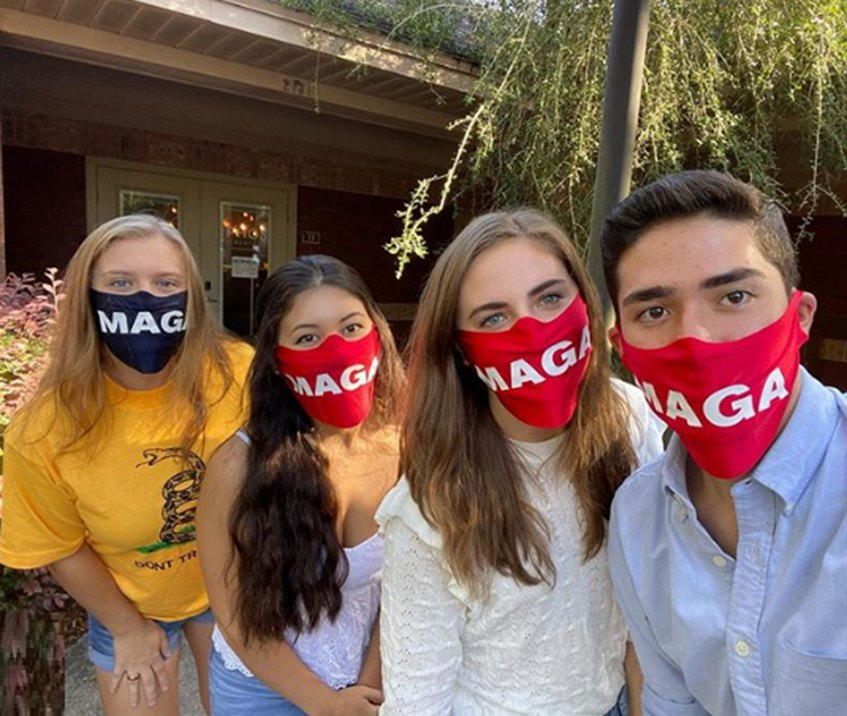 VALLEMULTICOLOR's tweet photo. #Georgia #Florida #NorthCarolina #Iowa #Michigan #Pensilvania #Wisconsin #Miami #SCOTUS #TRUMP2020 #LatinosForTrump #MAGA #TeamTrump #MakeAmericaGreatAgain #WomenForTrump  #colombiansfortrump #weAreWomenForTrump #TrumpDoral #TRUMP2020 #FourMoreYears #BikersForTrump https://t.co/DReAvUk6od
