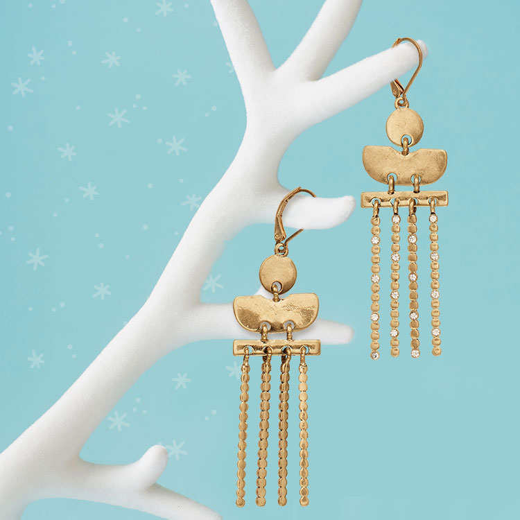 _PremierDesigns's tweet image. Cherish has just the right amount of swing and sparkle! Did we mention it's reversible? 😮  We're obsessed!  #PremierDesigns