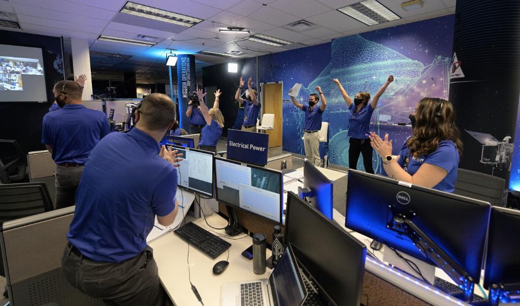 🌟(BOOP) SUCCESS🌟 

After over a decade of planning &amp; countless hours of teamwork, we are overjoyed by the success of <a href="/OSIRISREx/">NASA's OSIRIS-REx</a>'s attempt to touch down on ancient asteroid Bennu. What's next for the mission: go.nasa.gov/34ipCRf

📸: <a href="/LockheedMartin/">Lockheed Martin</a>
