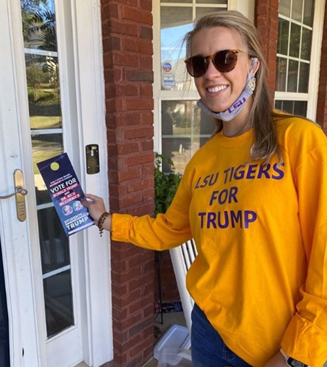 VALLEMULTICOLOR's tweet photo. #Georgia #Florida #NorthCarolina #Iowa #Michigan #Pensilvania #Wisconsin #Miami #SCOTUS #TRUMP2020 #LatinosForTrump #MAGA #TeamTrump #MakeAmericaGreatAgain #WomenForTrump  #colombiansfortrump #weAreWomenForTrump #TrumpDoral #TRUMP2020 #FourMoreYears #BikersForTrump https://t.co/LFz8lLC4HS