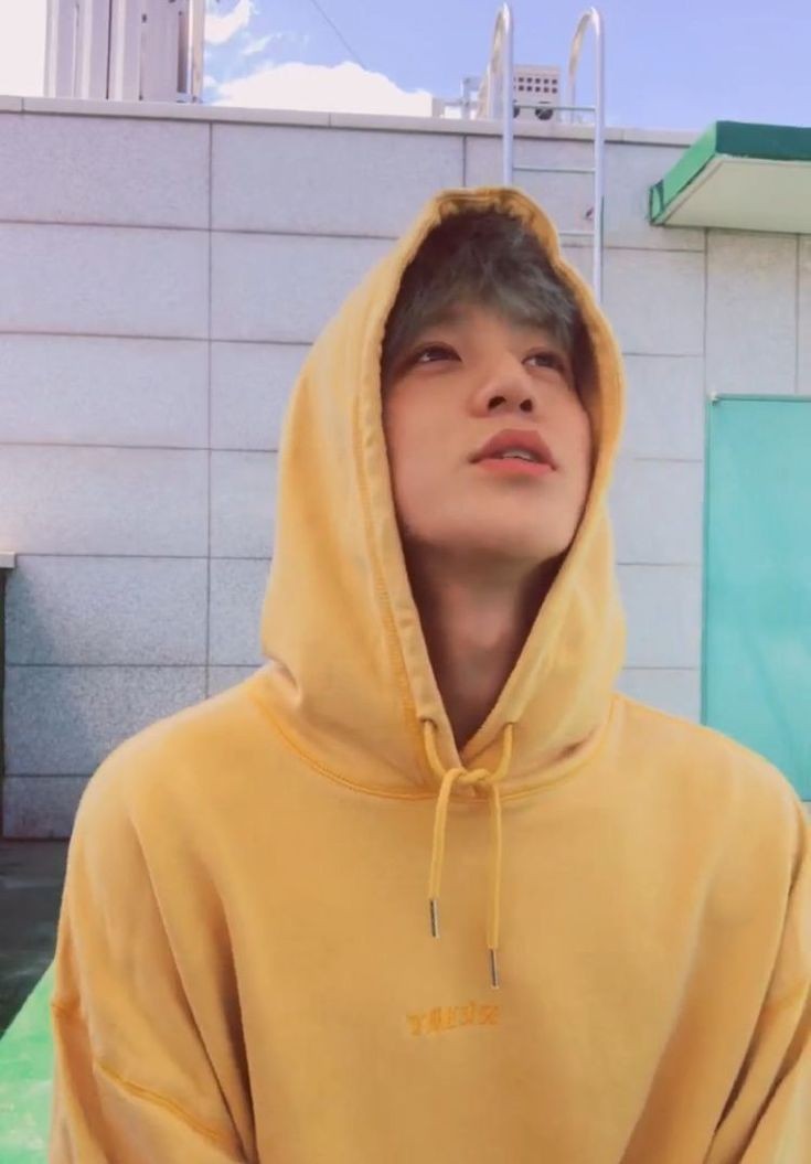 YunhoHeight: 186cmGroup: ATEEZ