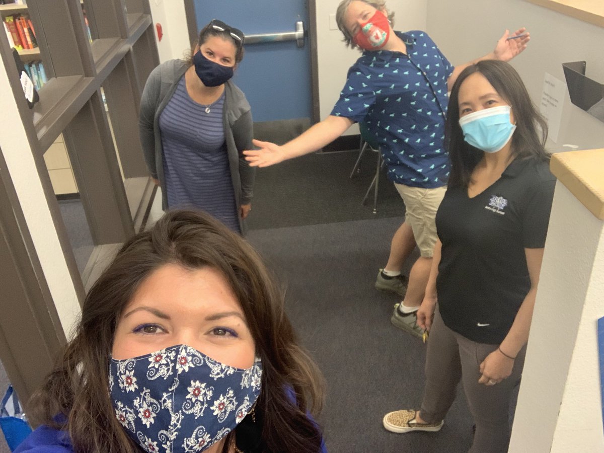 mlutherliteracy's tweet photo. What a crew of BLUE! #StallionSpirit showing up in force to celebrate our pride as @bpstallions https://t.co/Wnf83llnpv