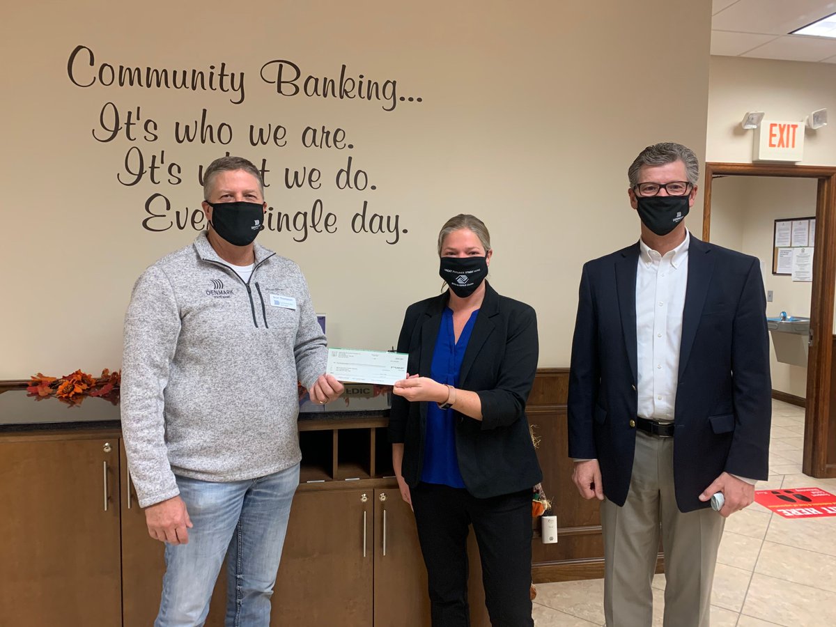 Thank you Denmark State Bank for your support! We are so incredibly grateful for your team's generous donation and belief in Club! 💙💙