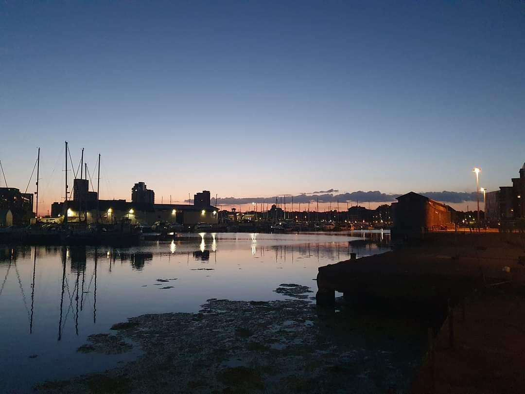 One of my favourite photos!
Taken in summer 2020
Ipswich marina
#photographylovers #mobilephonephotography #sunsetphotography #marinaphotography