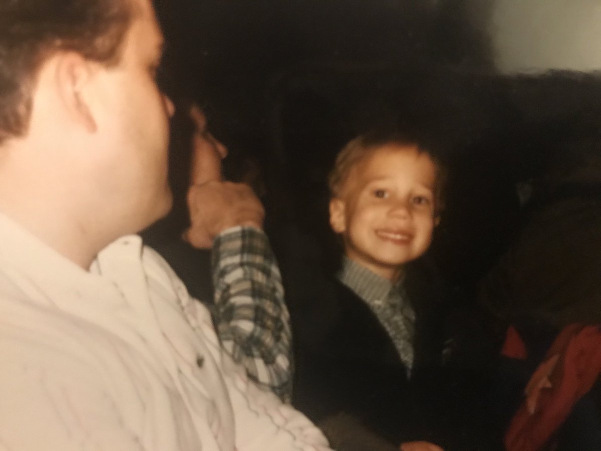 nyweathergirl's tweet photo. Wonderful Memories...💚 #Family #LiveLife #DonTSweatTheSmallStuff #ItsAllSmallStuff #FamilyTraditions #Love https://t.co/d5sOELrpx7