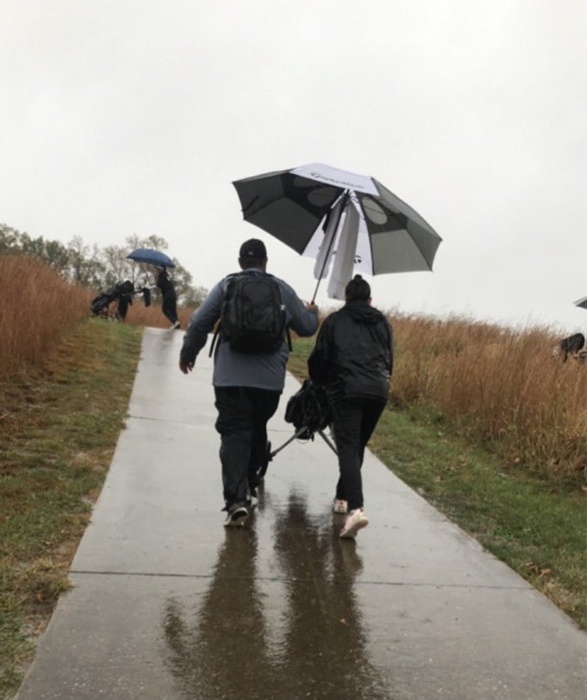 how it started➡️how it’s going

big thanks to <a href="/LSCoach13/">Jim</a> for being the best umbrella carrier yesterday, and for a great 3 years of golf 💪🏼