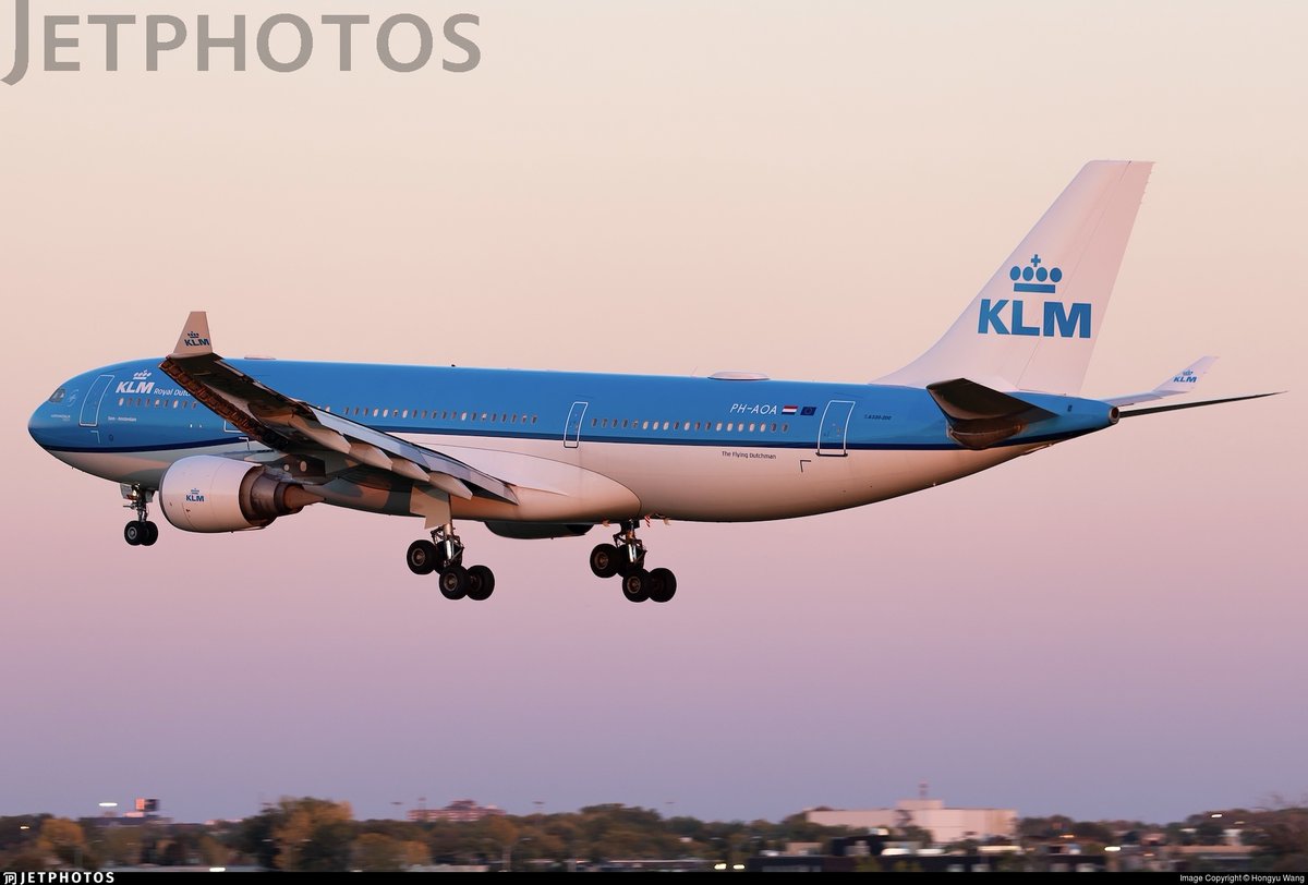 JetPhotos's tweet image. A KLM A330 landing in Montreal. jetphotos.com/photo/9898500 © Hongyu Wang