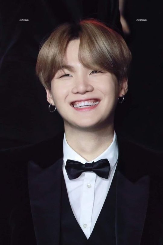 Yoongi gummy smile a necessary thread;