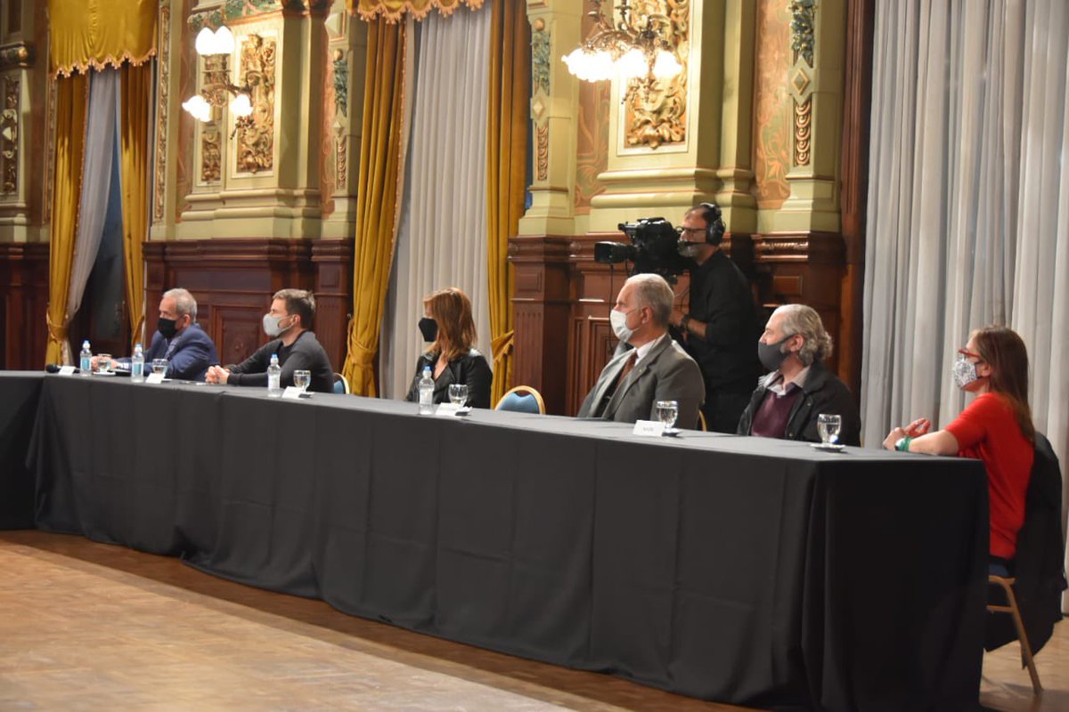 Acompañamos al gobernador <a href="/Kicillofok/">Axel Kicillof</a> y a la ministra <a href="/EstelaEDiaz/">Estela Díaz</a> en la inauguración de la primera Escuela Sindical de Género. 
Es fundamental generar espacios de formación con perspectiva de género.
