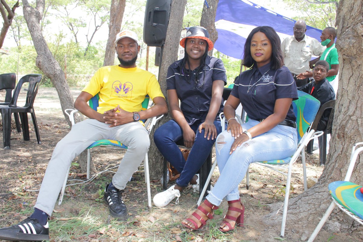 PundutsoC's tweet photo. November Youth Month #youthcare. we are calling upon stakeholders, individuals to support us in any way possible as we establish our first Youth Center and Recreation in Mhondoro Ngezi mining community. Friends of the Environment Nyaradzo donated 60 trees to be planted at https://t.co/6uMzwl5H4l