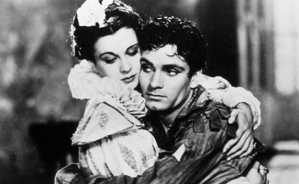 thunder_rollin's tweet photo. Vivien Leigh et Laurence Olivier réunis pour la première fois à l'écran dans "L'Invincible Armada" de William K. Howard adapté d'un roman de A.E.W. Mason (1937)
#FireOverEngland https://t.co/LG78CQ7KZW
