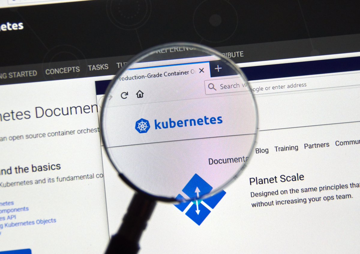 CPU247's tweet photo. #Digital|es Arbeiten wird immer wichtiger. But #SafetyFirst: Wir bieten sichere #Container-Platforms wie #Kubernetes samt userfreundlichem #Service mit übersichtlichem #Interface. Wir richten #Software für Sie ein, damit Ihr #Unternehmen Leistung bringen kann. #kubeapps #bitnami https://t.co/mSCYTNikXZ