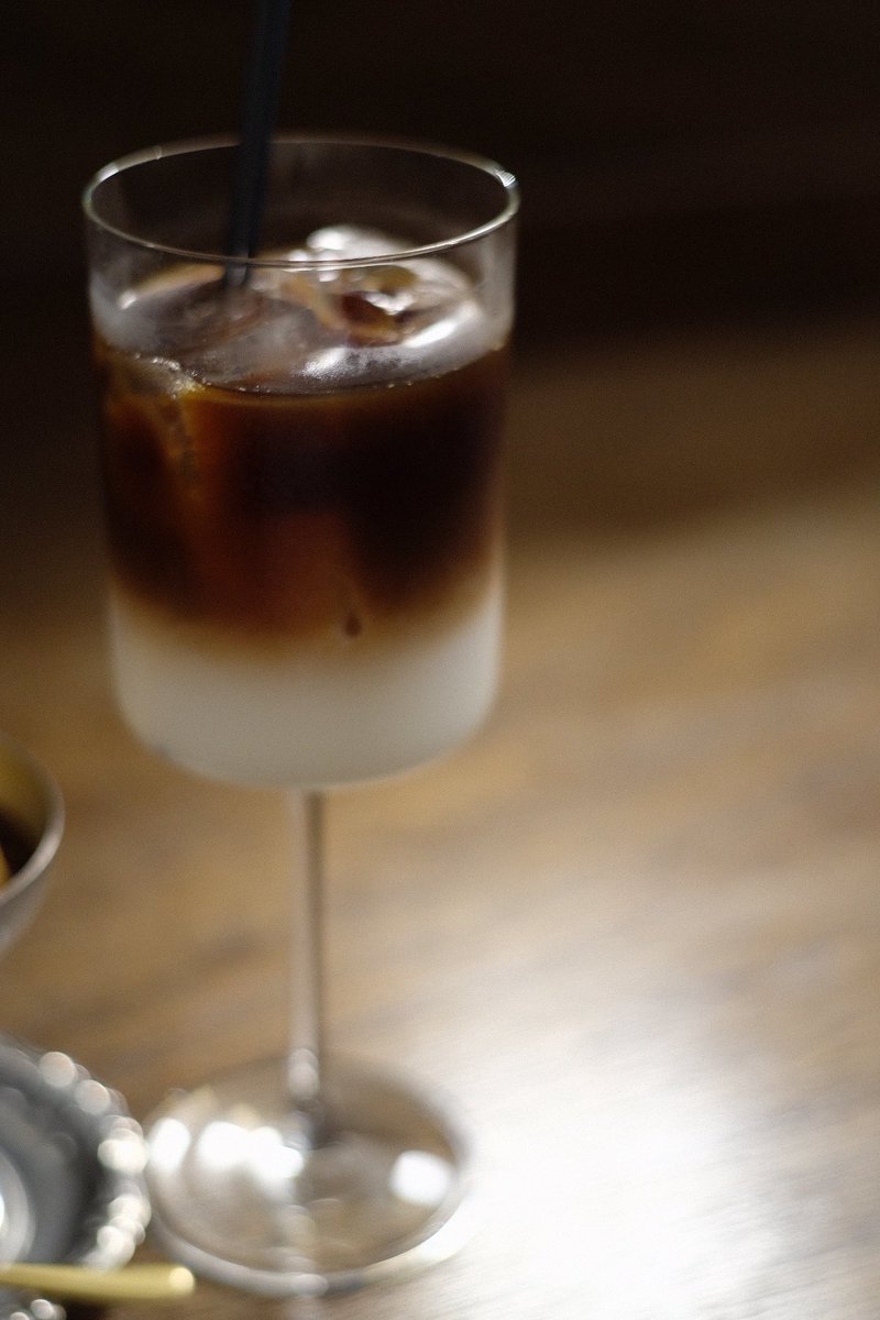 srmr_coke00's tweet image. 田原町
from afar