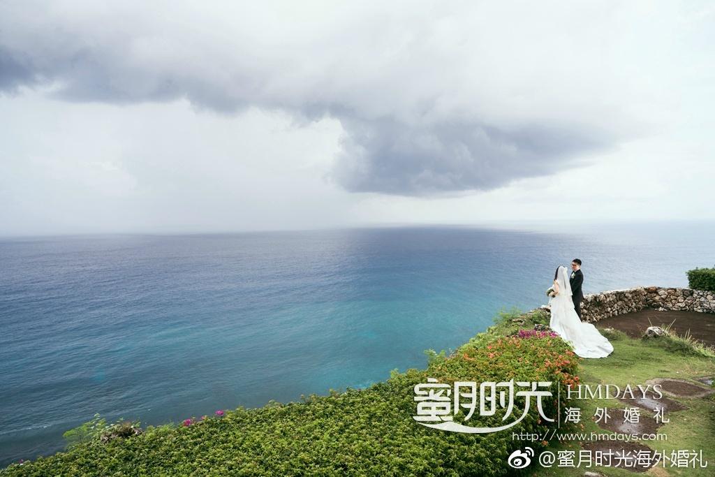 Hmdayswedding's tweet photo. SUN&amp;ZHANG選擇在聖潔的峇里島水之教堂婚禮，又在眾多風格不同的景點進行峇里島特色外景婚紗照，帶來滿滿的美好回憶 生命是一個深深愛淺淺行的過程，只願有你相伴 布吉島婚禮 *honeymoondayswedding  
----
we-chat: hmdays999 or hmdays-wendy
email: service@hmdays.com
web:... https://t.co/JohkLEuqVQ