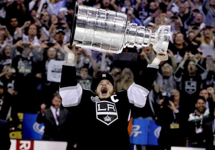 Happy birthday to winger Dustin Brown (36)  