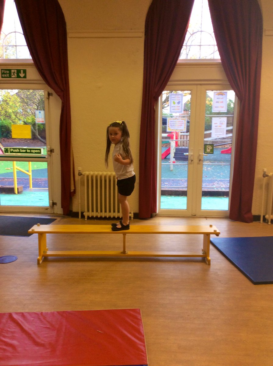 FRISroom4's tweet photo. We loved using the apparatus in P.E and putting together everything we have learned so far! We can now jump and land safely, travel in different ways, balance on different body parts and log roll on the mats! https://t.co/Ekr1wNodtr