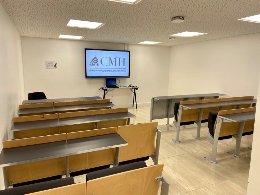 Conformément aux directives gouvernementales, le Campus CMH Paris, ne sera plus en mesure d'accueillir du public dans ses locaux😢
Bien évidement, nous garantissons 100% des enseignements à distance via les applications et outils numérique de visioconférence ✅