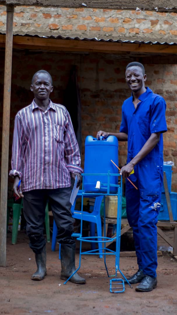 WASEU_Uganda's tweet photo. #WASEU is collaborating with #WASHFin, a newly set up Micro Finance Institution to support Entrepreneurs and Clients (households & institutions) to access WASH loans in Areas of Patongo and Agago.
Over 100 schools are demanding for hand washing facilities to align with SOPs. https://t.co/LBsfBIvAVE