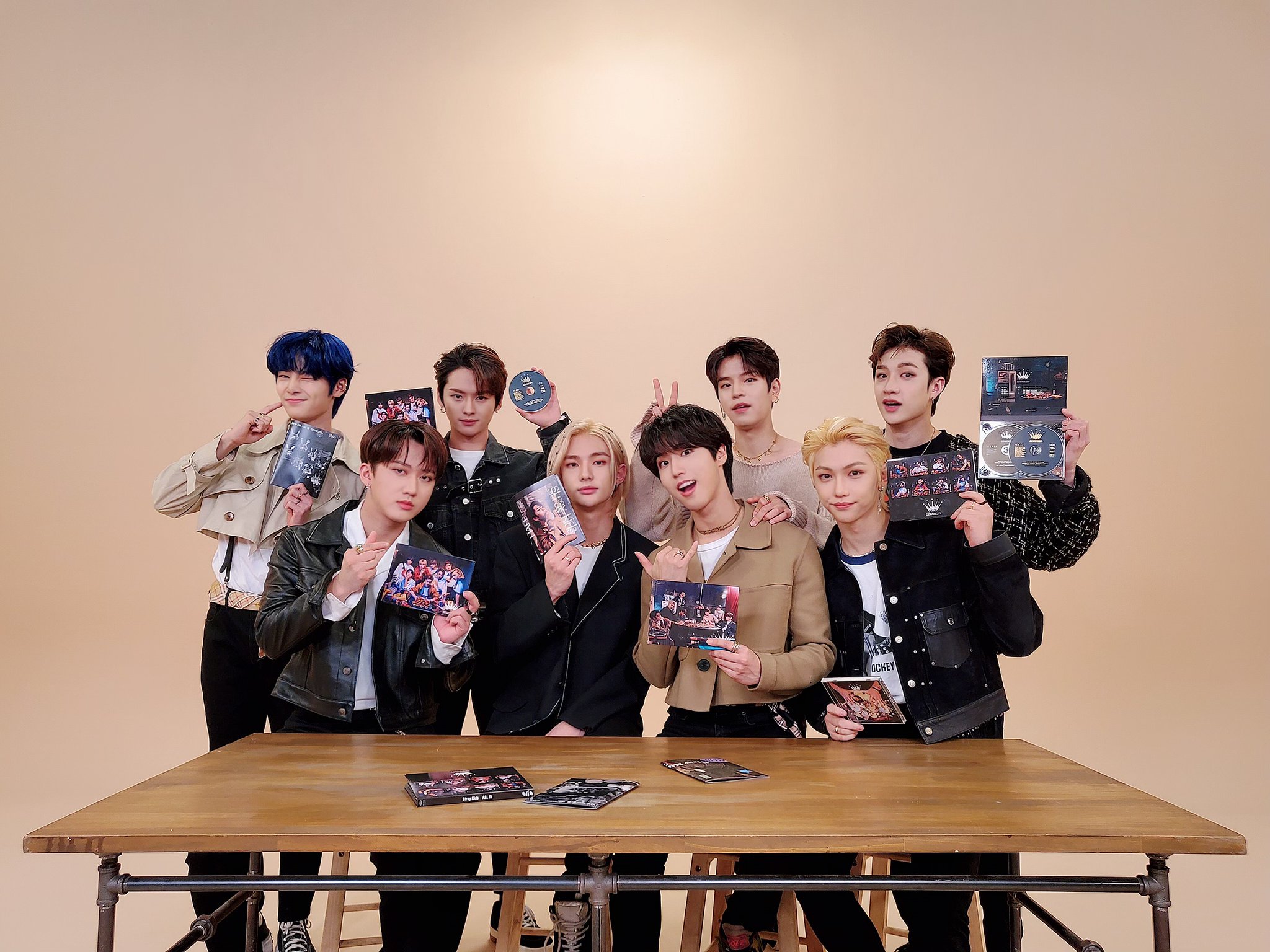 Stray Kids Japan Official on X: 
