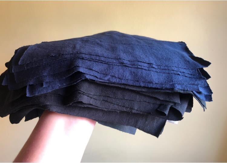 theclothoption's tweet photo. Cloth wipes! 

If your house is anything like this volunteer’s, there are lots of extra T-shirts... so she cut up some to make into cloth wipes! 

Bonus: the fabric doesn’t fray, so they don’t need to be hemmed. 

What’s your favorite cloth diaper DIY? 

#theclothoption https://t.co/7ReRvNcOnO