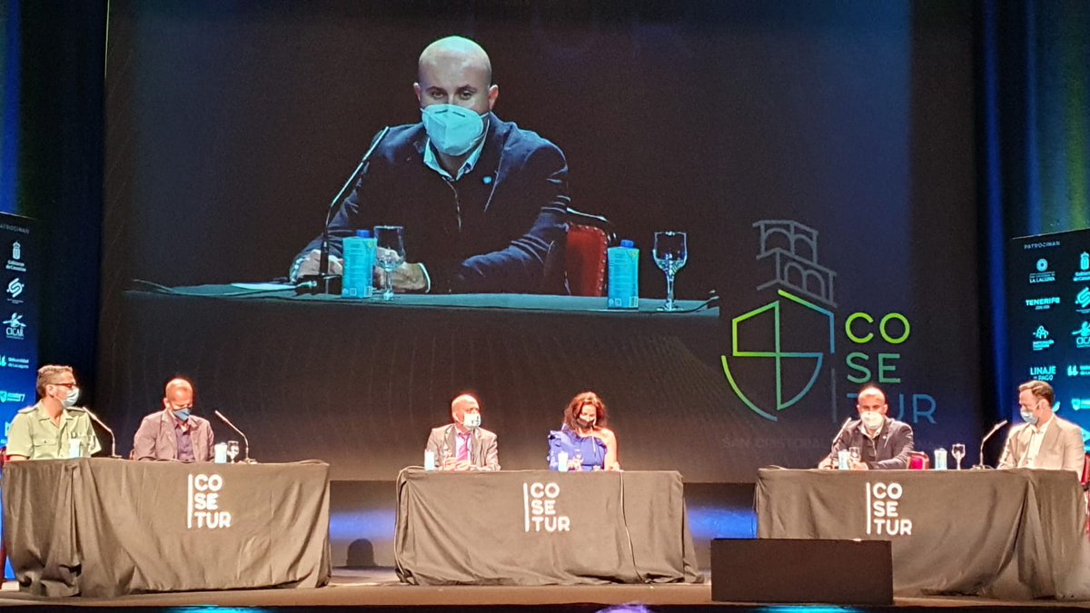 "La inmensa mayoría de los migrantes que están llegando a nuestras costas no quieren quedarse en las Islas, sino llegar al continente y parece que muchos no lo entienden", <a href="/jpgc1971/">Juan Pablo González</a> en <a href="/COSETUR_/">Congreso Internacional de Seguridad y Turismo</a> #Cosetur