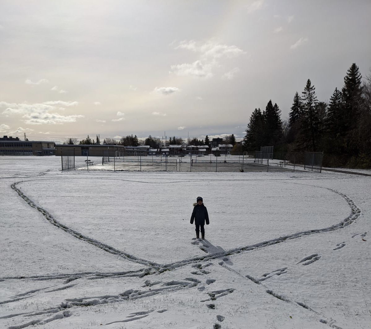 StGemmaEA's tweet photo. Yesterday in @brownjgemma class we took our math outside! Students were asked to make shapes in the freshly fallen snow! Ms L and this student made a HUGE heart!!!! Beautiful sentiment under a beautiful sky!!! #mathfun #freshsnow #heart #proud #beautiful https://t.co/yQE3oKm910