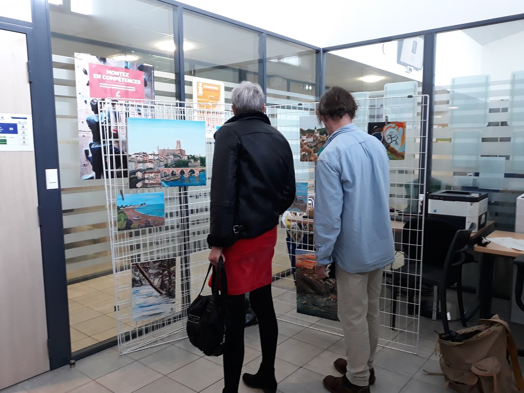 Martinemigli's tweet image. L&apos;art de réussir... #PôleEmploi de #Gaillac, 3 artistes exposent leurs créations. Il est essentiel d&apos;identifier et de valoriser les potentiels et permettre à chacun de Réussir... réussir son parcours d&apos;évolution professionnelle ... réussir à être soi ! Merci aux 3 artistes.